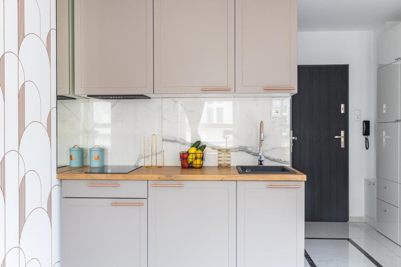 Moveen! Wynajem Apartamentow We Wroclawiu! 10 Minut Od Centrum Extérieur photo