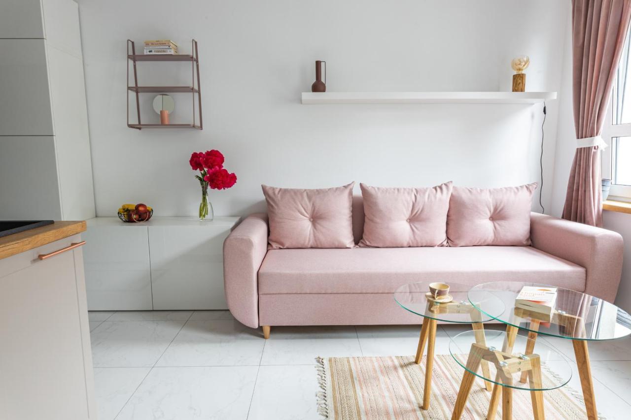 Moveen! Wynajem Apartamentow We Wroclawiu! 10 Minut Od Centrum Extérieur photo